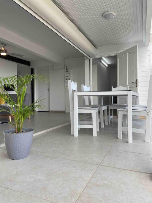 Villa Bahia - Appt F3 Vue Mer Et Montagne Baillif Exterior photo
